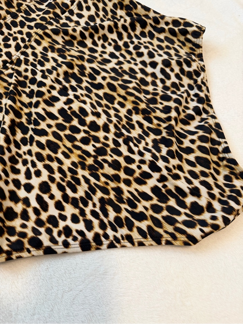 LIKE NEW Torrid Leopard Cap Sleeve Active Wireless Scoop Back One Piece Swimsuit - Picture 8 of 14